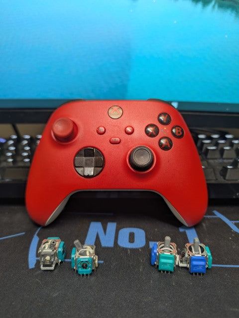 Modded Xbox (1914) Controller - Red/White - TMR Joysticks, Clicky Face Buttons, Rapid Fire Mod, Back Button Mod
