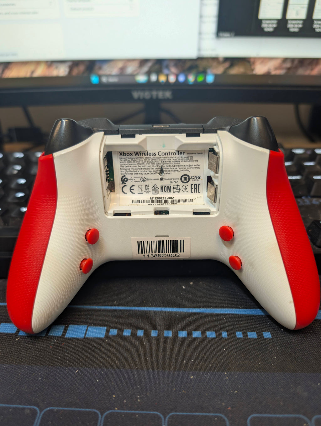 Modded Xbox (1914) Controller - Red/White - TMR Joysticks, Clicky Face Buttons, Rapid Fire Mod, Back Button Mod