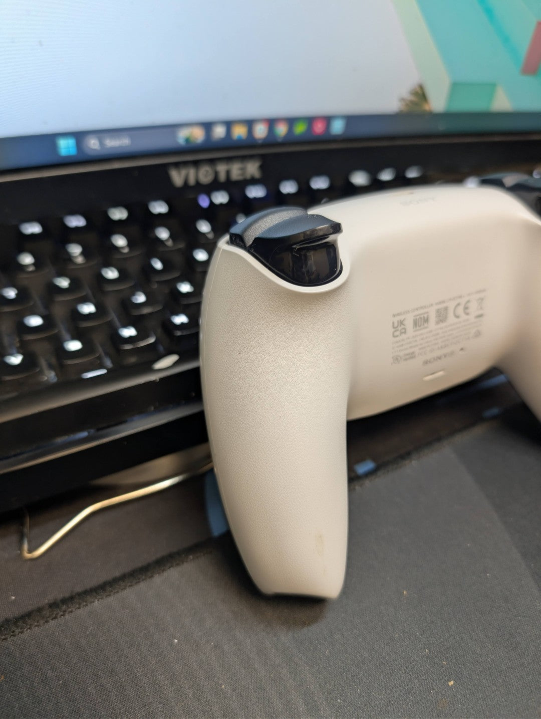 Custom Pre-Built White/Black Ps5 Controller with TMR Joysticks and Clicky D-Pad & Bumpers/Trigger buttons